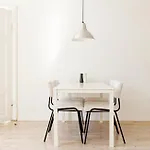 Minimalistic Studio Near Naschmarkt
